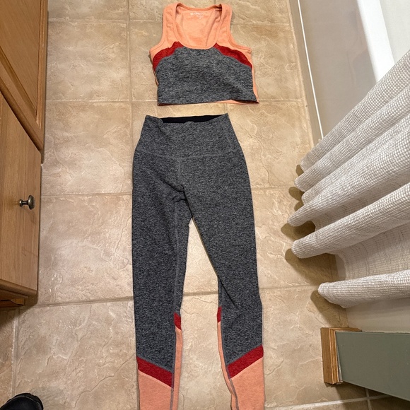 Beyond yoga Other - Matching Beyond Yoga yoga leggings and matching bra